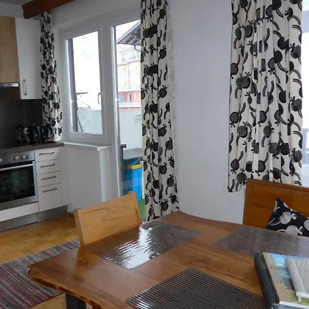 In Bergstrasse 6 Apartment *